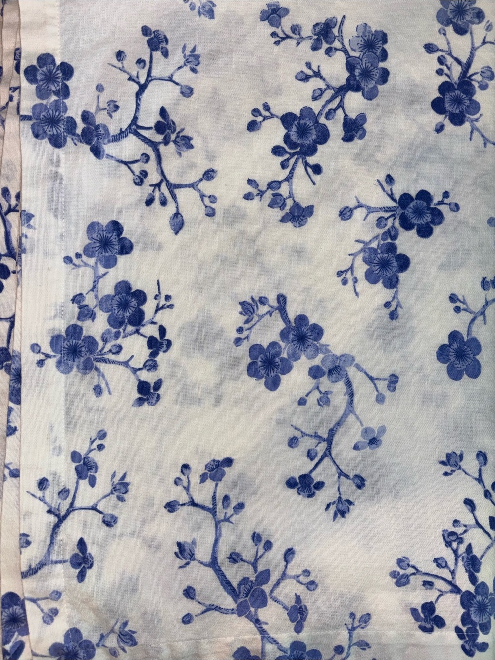 Williams Sonoma 70x108 Blue Floral Print Cotton table Cloth